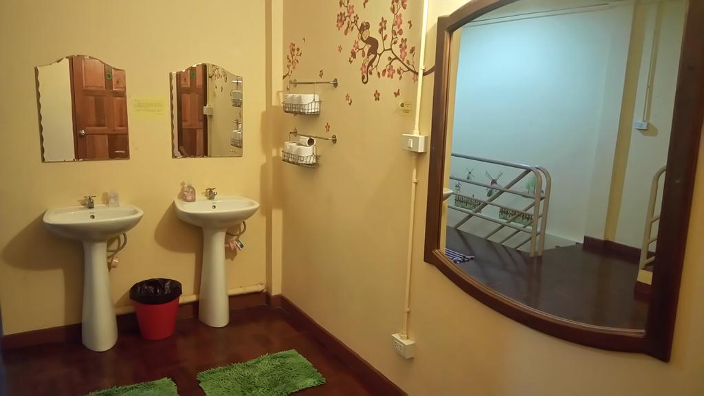 Pm Guesthouse Chiang Mai Luaran gambar
